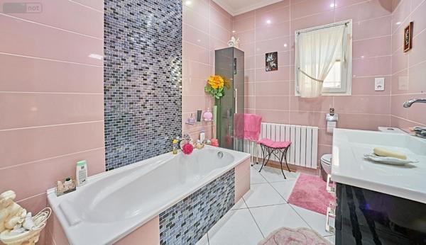 Villa à vendre à Saint-Raphaël dans le Var (83700), ref : 1001076