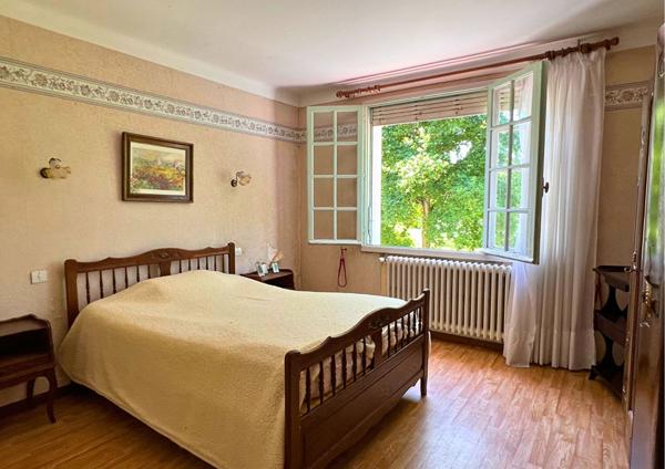 Ensemble immobilier sur un parc de 6 hectares !