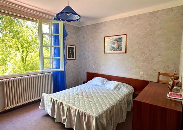 Ensemble immobilier sur un parc de 6 hectares !