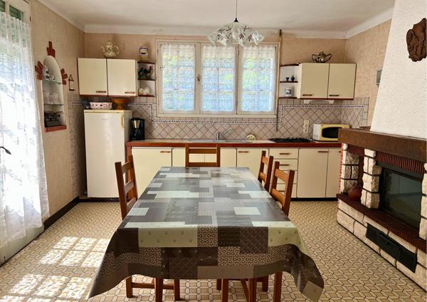 Ensemble immobilier sur un parc de 6 hectares !