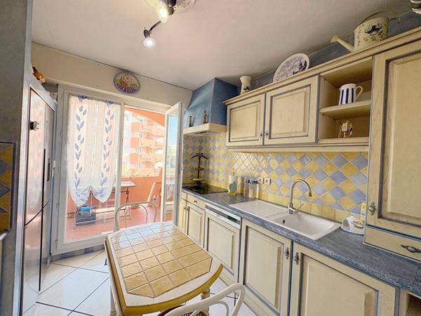 HYERES - Appartement T3 - Parking - Ascenseur