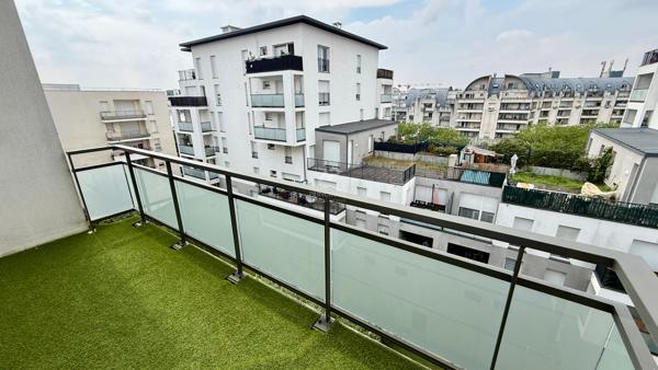 Appartement 2 pièces à vendre à Cergy - Réf. 5224 189 000 € **  - Référence  2329