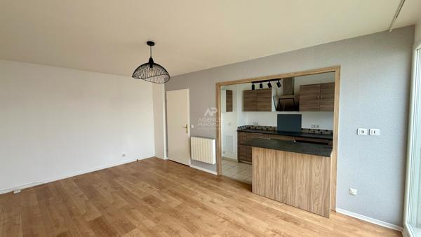 Appartement 2 pièces à vendre à Cergy - Réf. 5224 189 000 € **  - Référence  2329