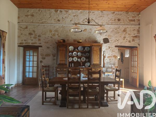 Maison à vendre 8 pièces 269 m² Moret-Loing-et-Orvanne