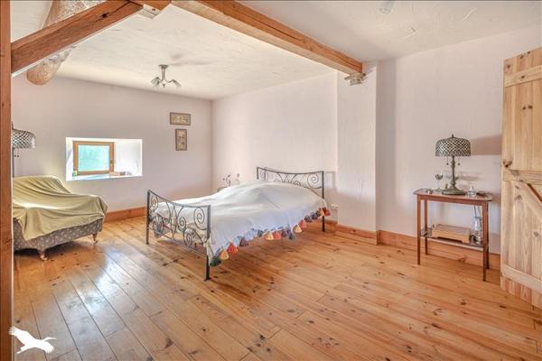 Maison à vendre |  Champagnac-la-Rivière |  7 pièces | 183 m²