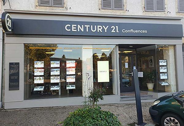 Terrain à vendre  2276 m 2   BLET  - 18