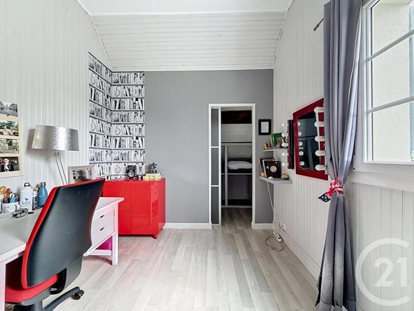 Maison à vendre  9 pièces - 175,03 m 2   STE GENEVIEVE DES BOIS  - 91