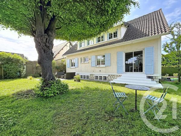 Maison à vendre  9 pièces - 175,03 m 2   STE GENEVIEVE DES BOIS  - 91
