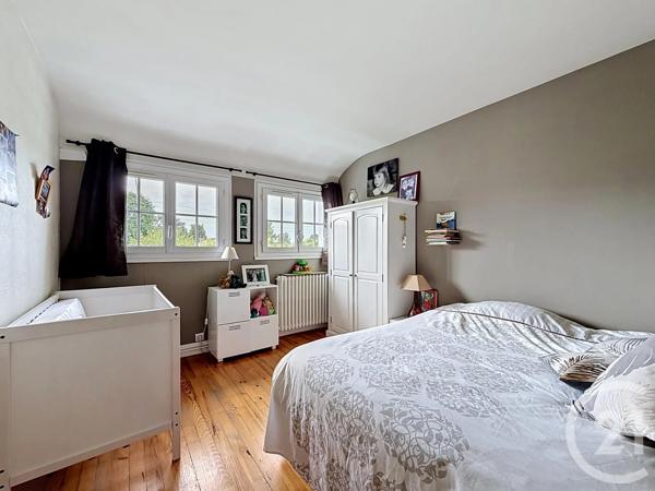 Maison à vendre  9 pièces - 175,03 m 2   STE GENEVIEVE DES BOIS  - 91
