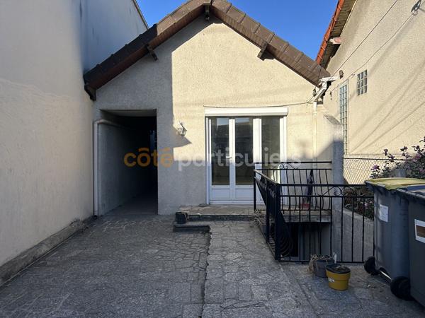 Vente
                Maison62 m² - 4 Pièces -
                    VILLENEUVE LE ROI (94290)