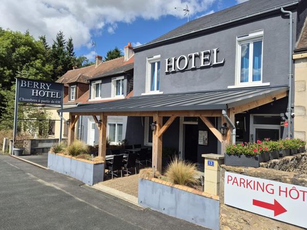 Local Commercial
         11 pièces
        - 202 m² Exclusivité 325 000 € *