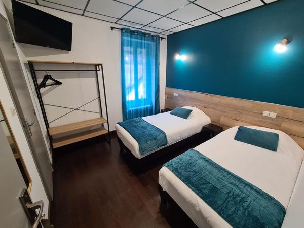 Local Commercial
         11 pièces
        - 202 m² Exclusivité 325 000 € *
