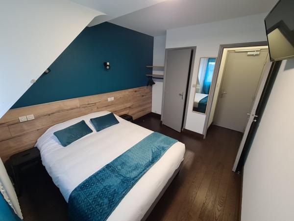 Local Commercial
         11 pièces
        - 202 m² Exclusivité 325 000 € *