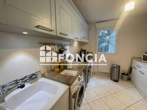 Location Appartement 4 pièces 96.23 m² - 49 RUE HECTOR BERLIOZ Lyon 69009