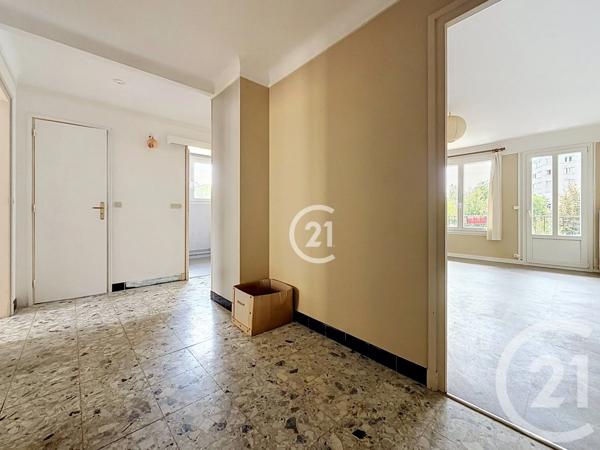 Appartement F3 à vendre  3 pièces - 66,95 m 2   MONTREUIL  - 93