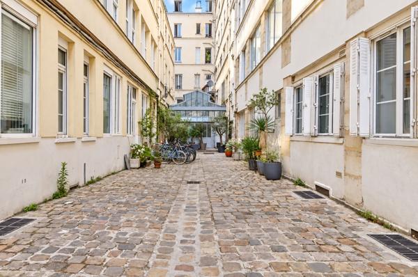 PARIS 11EME