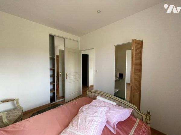 VILLECOMTAL/ARROS (32) Belle villa plain-pied de 2006 sur 615m².