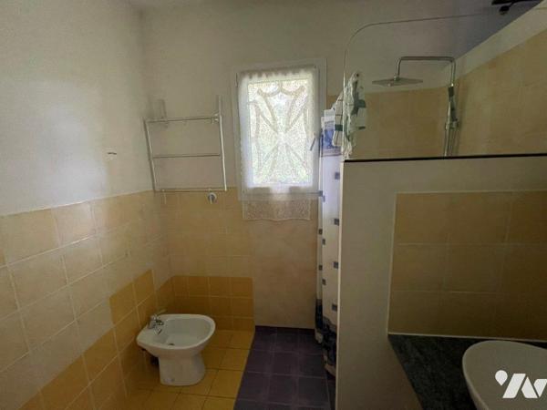 VILLECOMTAL/ARROS (32) Belle villa plain-pied de 2006 sur 615m².