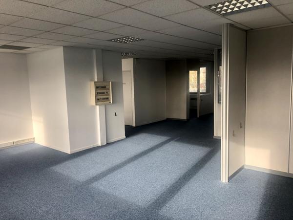 Bureaux à louer plateau traversant lumineux à Mitry-Mory proche Roissy CDG