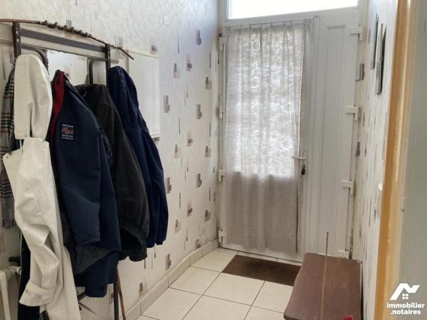 VIAGER, BAUD CENTRE VILLE, MAISON MITOYENNE AVEC GARAGE ET JARDINET / REF 31RLC