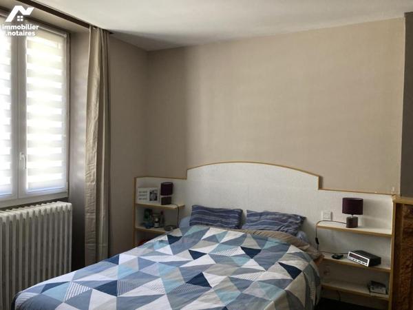 VIAGER, BAUD CENTRE VILLE, MAISON MITOYENNE AVEC GARAGE ET JARDINET / REF 31RLC