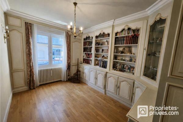 Maison Saint Hilaire Du Harcouet 9 pièce(s) 184 m2