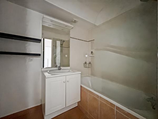 Appartement F4 proche toutes commodités