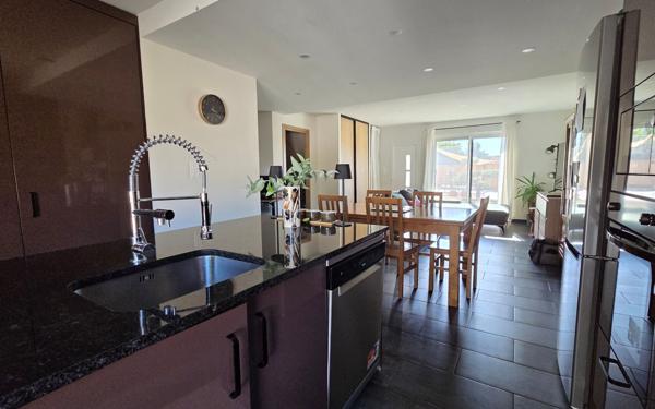 Maison à vendre    4 pièces •  Les Angles