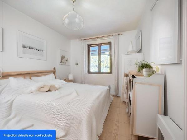 VILLA 89M² climatisée avec Piscine et Garage