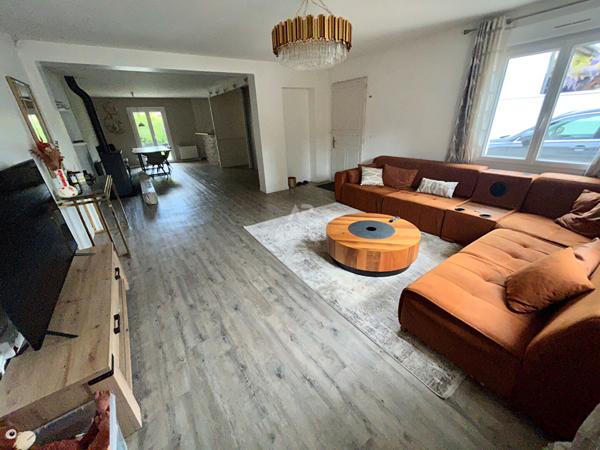 Maison Carrieres Sous Poissy 5 pièce(s) 132 m2 Loyer 1 650 €/mois **  - Référence  9289