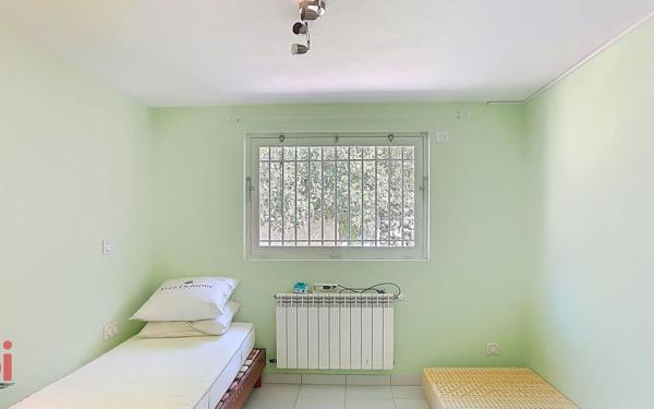 Maison à vendre    5 pièces •  Ollioules