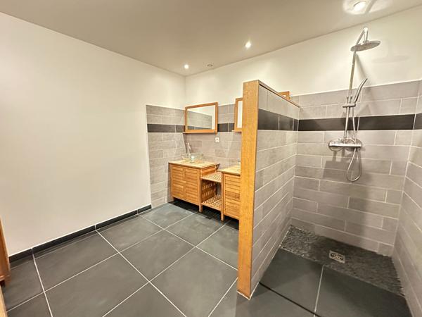 Maison d'architecte -2014- DPE B - 4 chambres - PISICNE