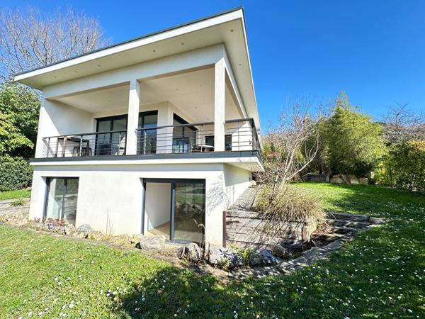 Maison d'architecte -2014- DPE B - 4 chambres - PISICNE