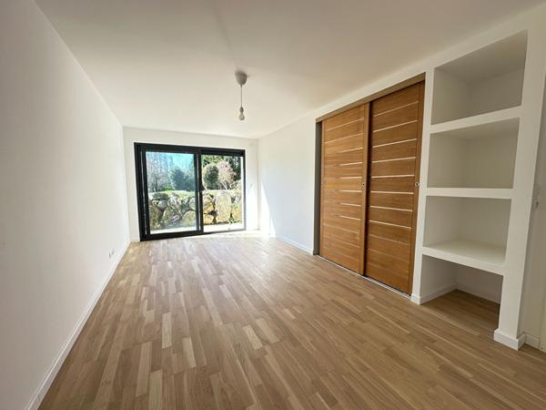 Maison d'architecte -2014- DPE B - 4 chambres - PISICNE