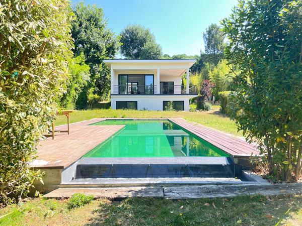 Maison d'architecte -2014- DPE B - 4 chambres - PISICNE