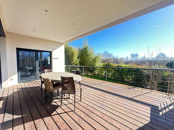 Maison d'architecte -2014- DPE B - 4 chambres - PISICNE