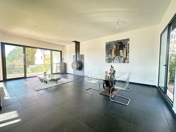 Maison d'architecte -2014- DPE B - 4 chambres - PISICNE