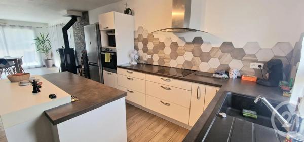 Maison à vendre  4 pièces - 103 m 2   ST AUBIN  - 39