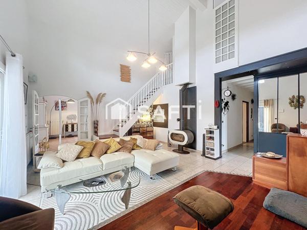 À vendre – Belle maison familiale de plus de 200 m² au calme, sans vis-à-vis – Quartier Brioudes