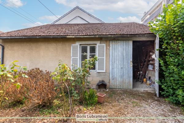 Maison
         6 pièces
        - 145 m² Exclusivité 338 000 € *