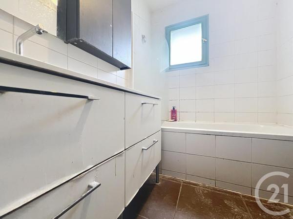 Maison à vendre  9 pièces - 184,83 m2 ROCHEFORT - 17