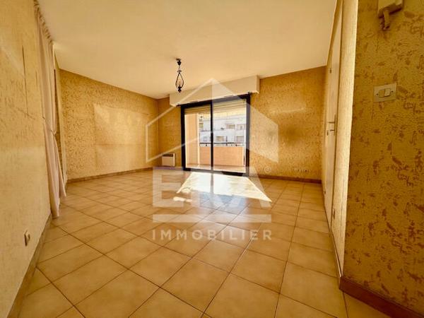 Appartement 2 pièces à rénover