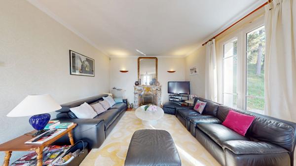 Maison avec vue imprenable 8 pièce(s) 196 m2