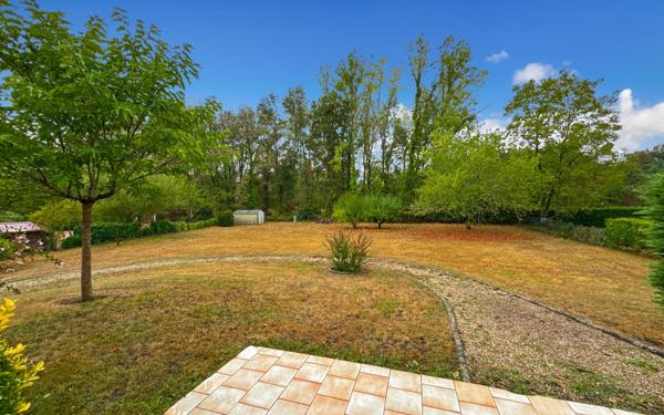 Maison à vendre    4 pièces •  Annesse-et-Beaulieu