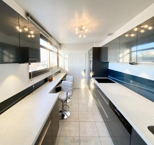 Nanterre - Appartement 76 m2 balcon dernier étage 3 chambres parking cave