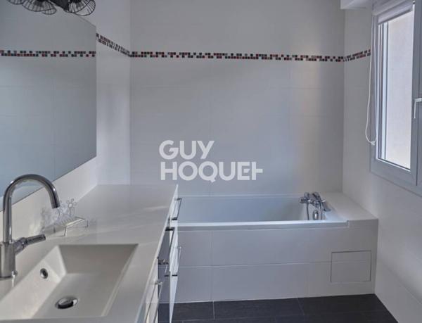 Maison à louer de 5 pièces de 160 m²