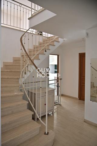 Maison à louer de 5 pièces de 160 m²