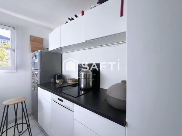 Appartement de 2 pièces avec balcon et parking