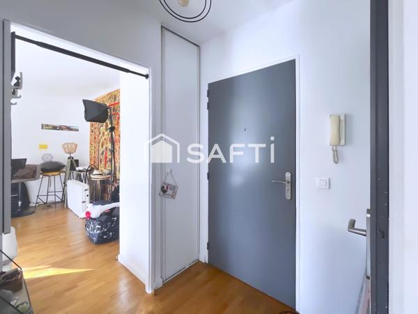 Appartement de 2 pièces avec balcon et parking