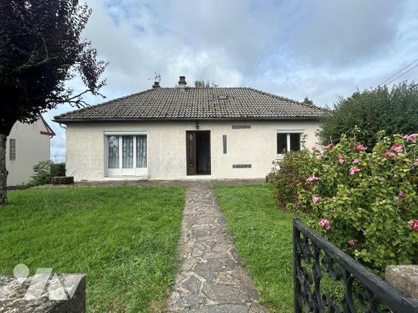 À Vendre à Mauriac (CANTAL)  - Pavillon avec fort potentiel au coeur de la ville.

Idéalement...